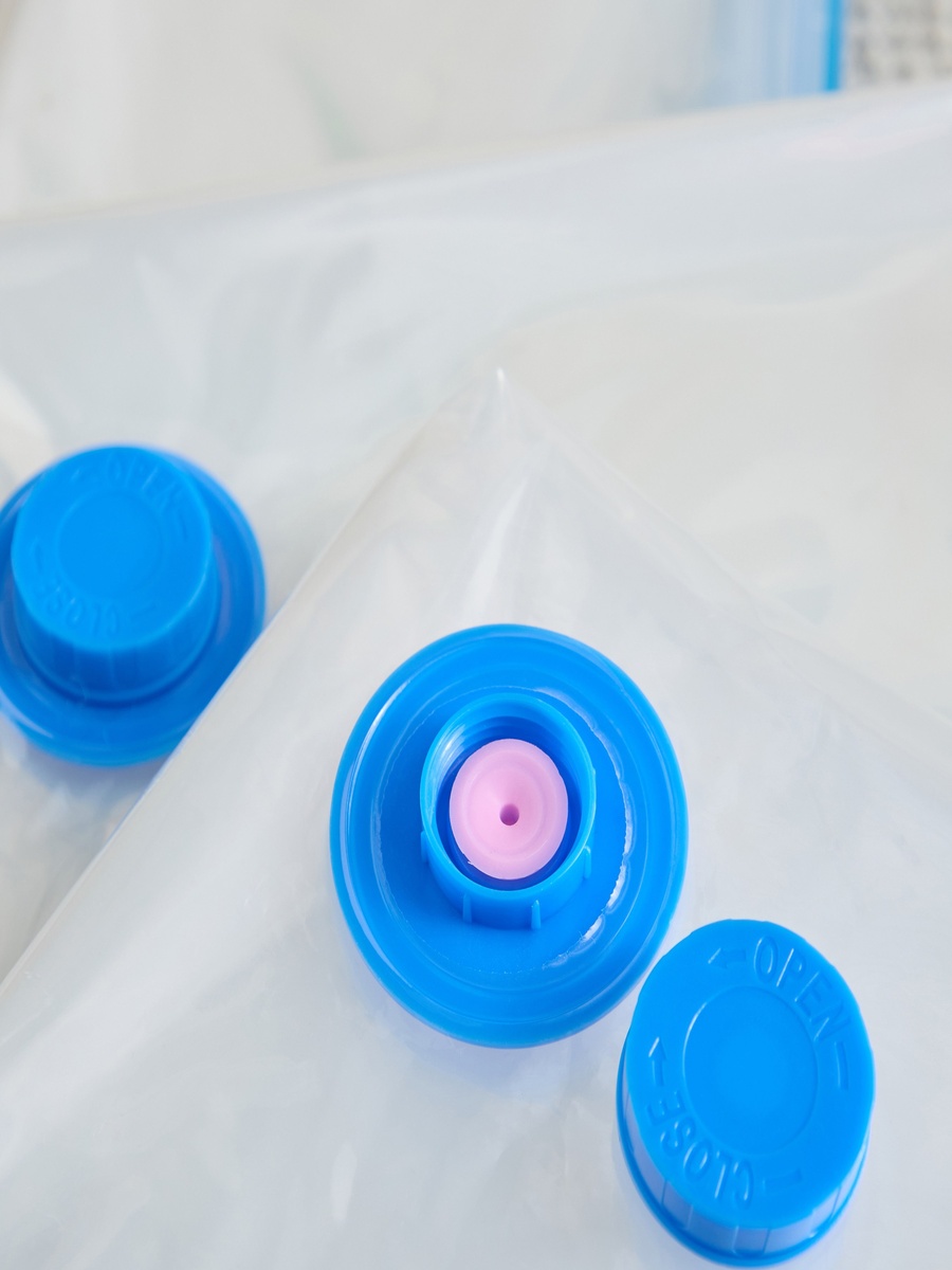 Saga 6-Piece Vacuum Bag Set with Pump - 100x70 cm