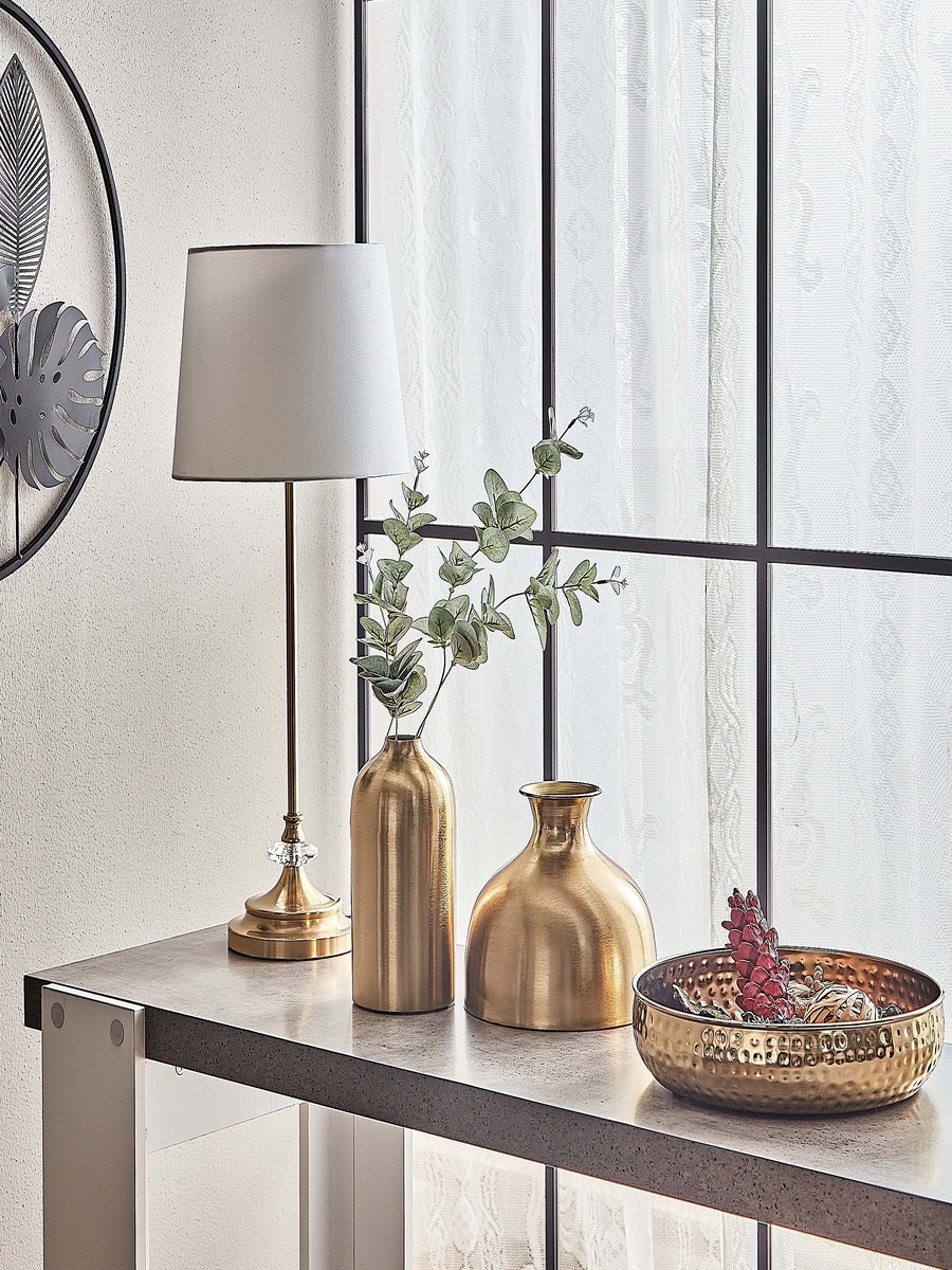 Avya Metal Cylindrical Vase - 11x11x21 cm