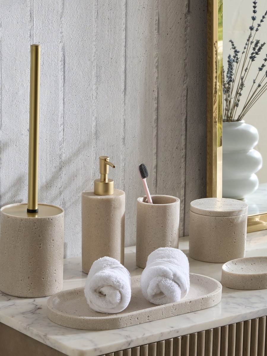 Avant Resin Soap Dispenser