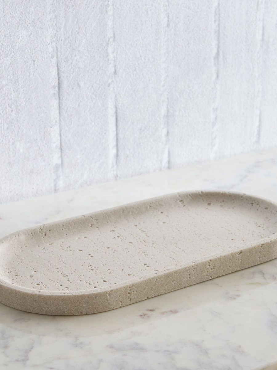 Avant Resin Towel Tray