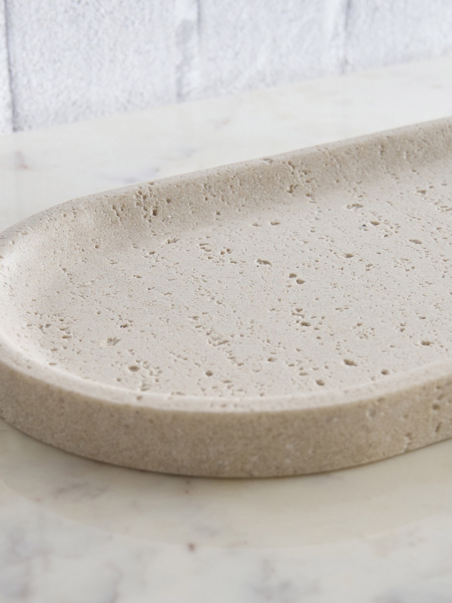 Avant Resin Towel Tray