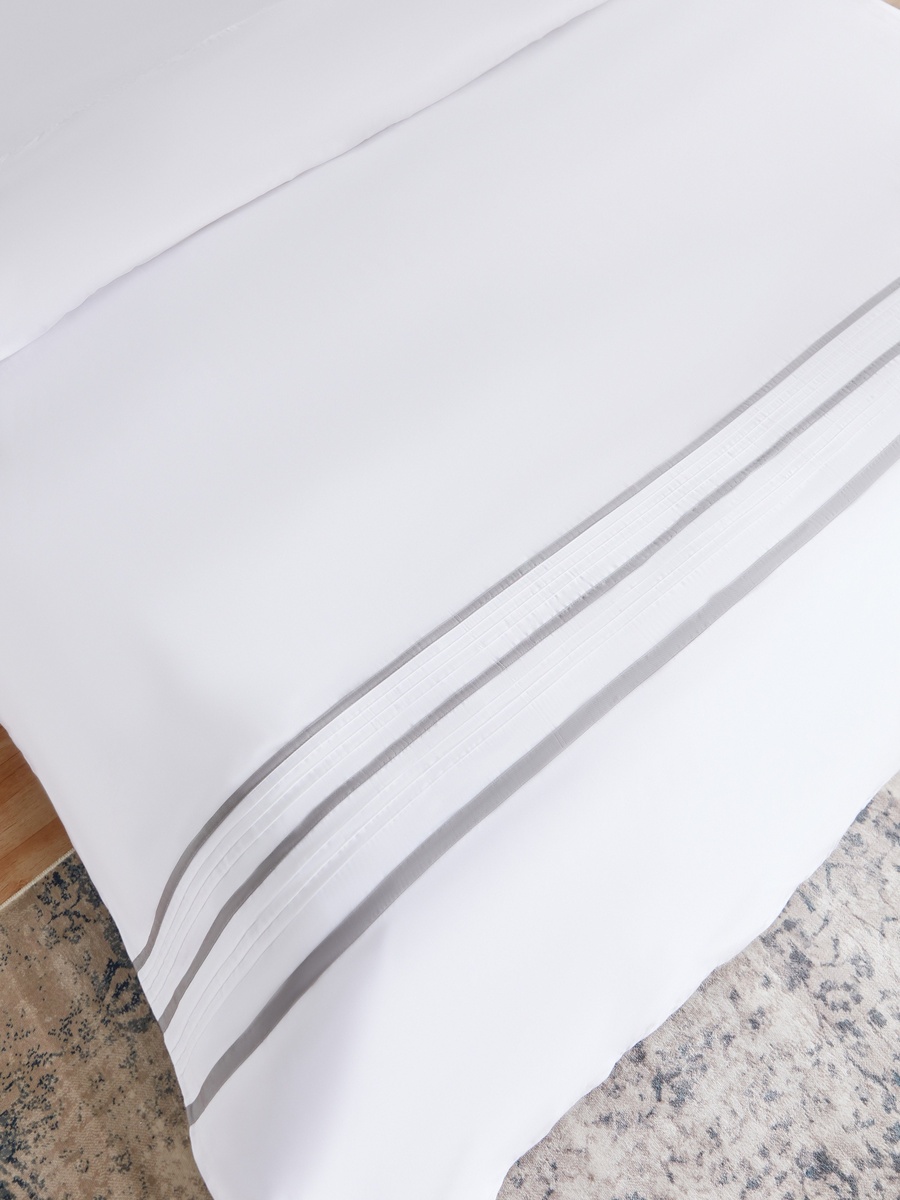 Grande Affordables White Haven Voul 3-Piece Queen/King Striped Cotton Duvet Cover Set - 220x220 cm
