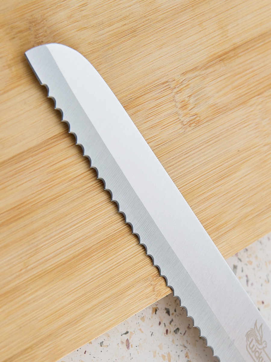 Nameo Bread Knife