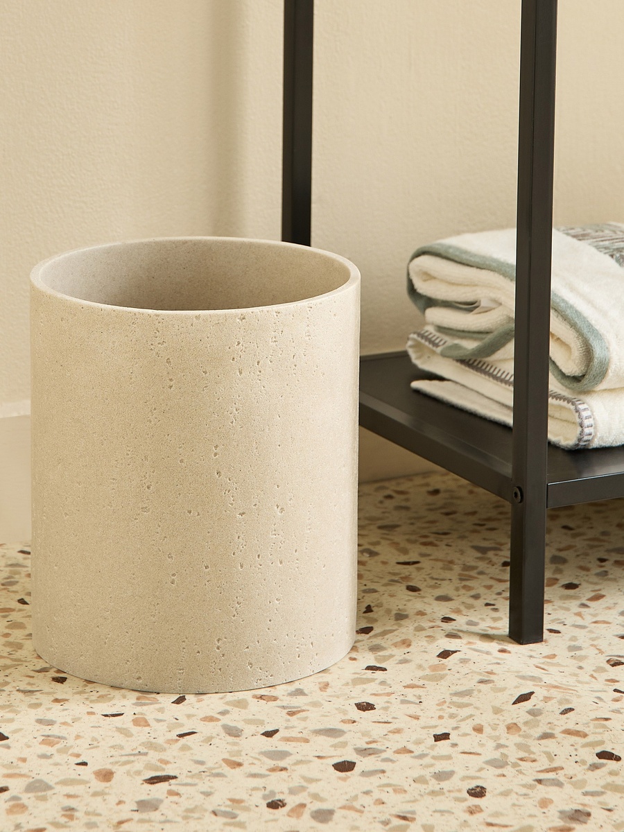 Avant Resin Waste Bin