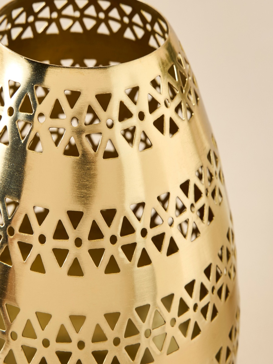 Cutout Detail Metal Vase - 18x18x20 cm