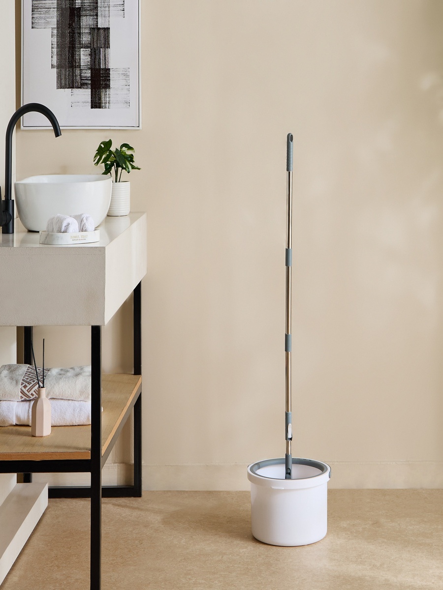 Atlanta 360 Degree Easy Spin Mop Bucket Set