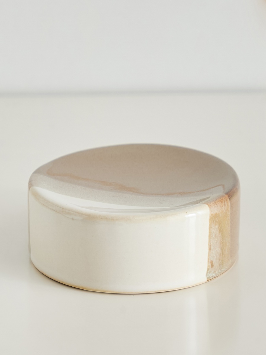 Salton Ceramic Soap Dish