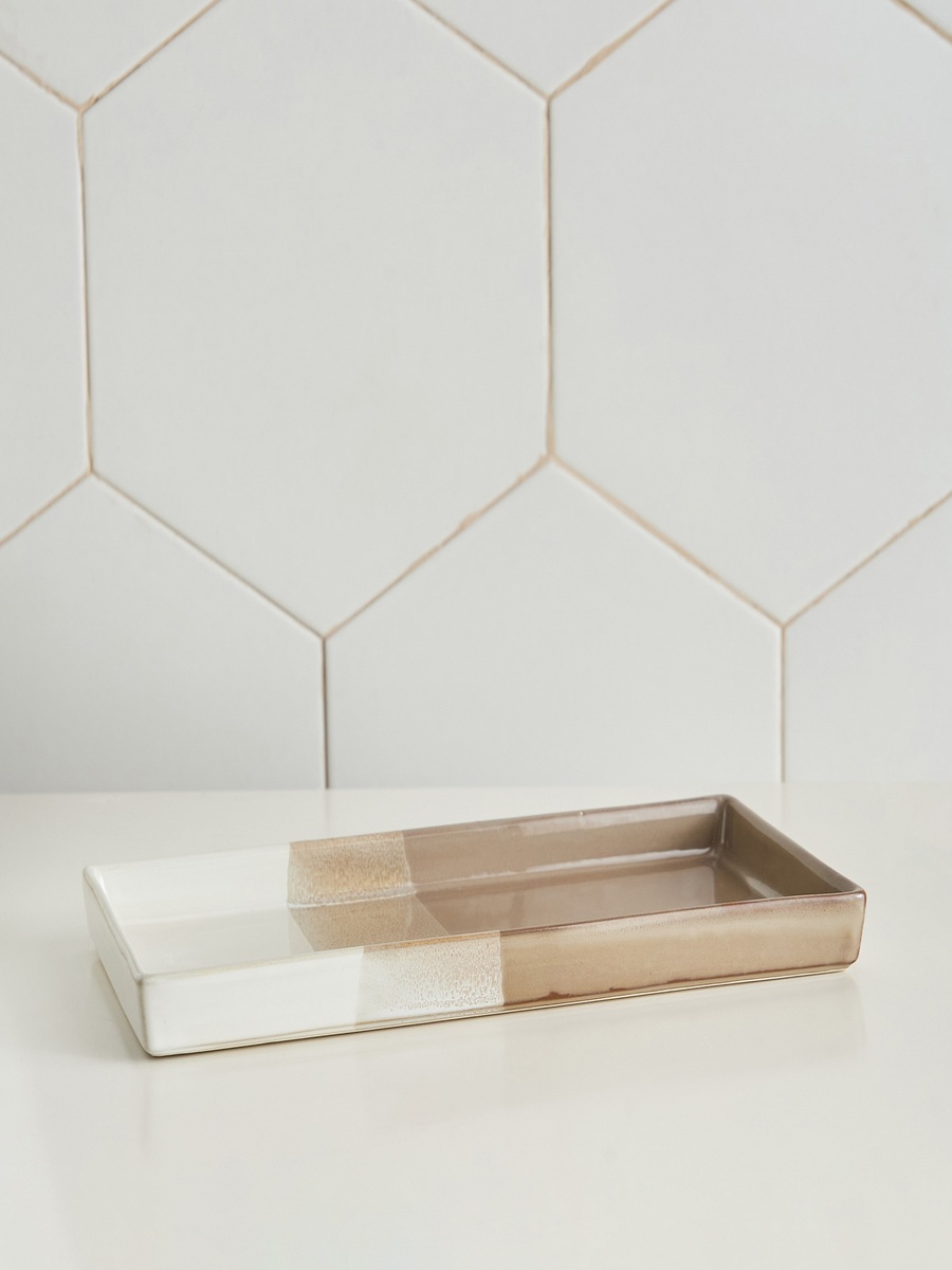 Salton Ceramic Towel Tray