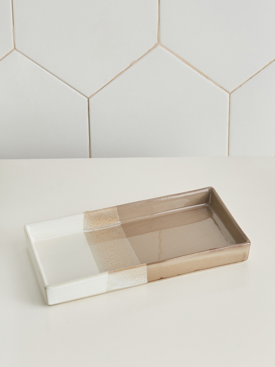 Salton Ceramic Towel Tray