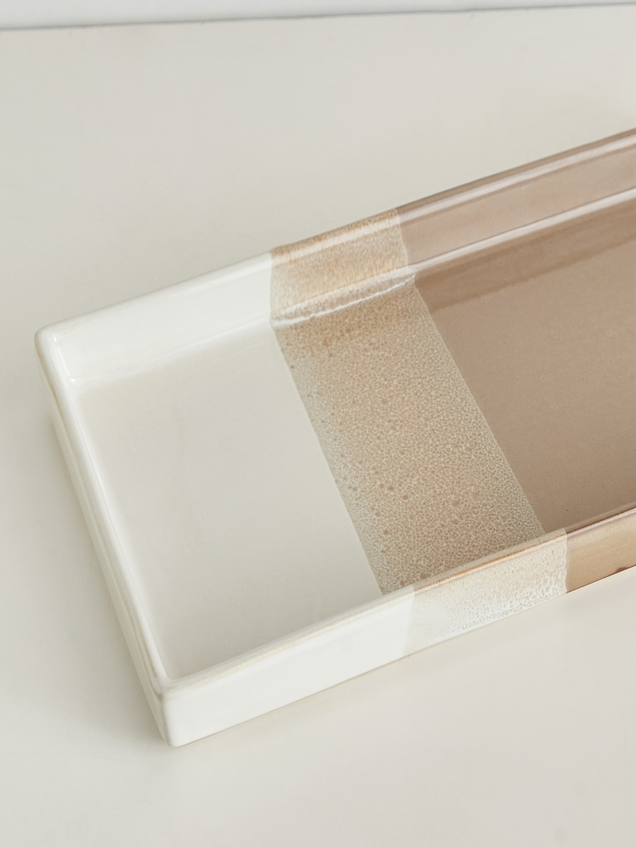 Salton Ceramic Towel Tray