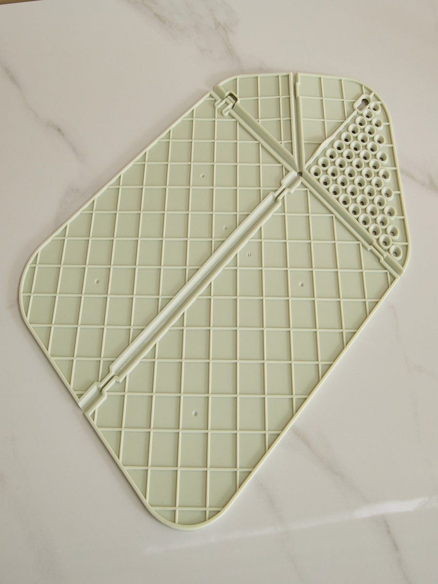 Vega Multi Purpose Foldable Cutting Board cum Strainer - 42.5x27 cm