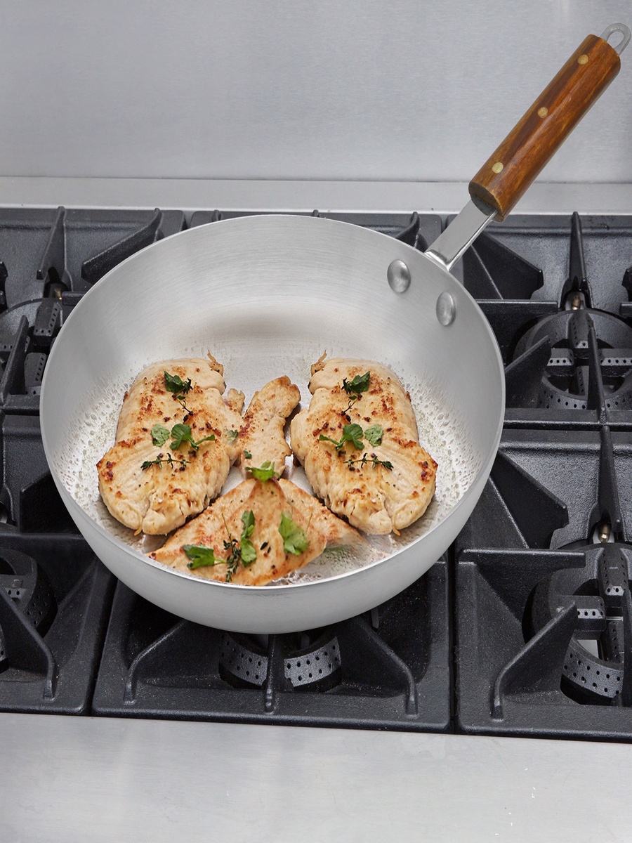 Fiona Aluminium Frying Pan with Wooden Handle - 23 cm
