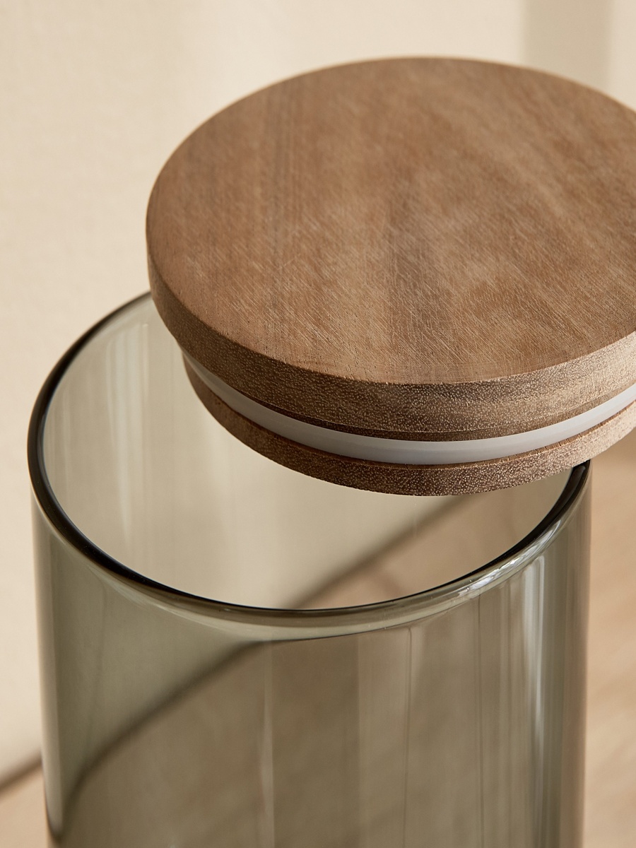 Zen Large Borosilicate Glass Storage Jar with Vacuum Lid - 10x17 cm