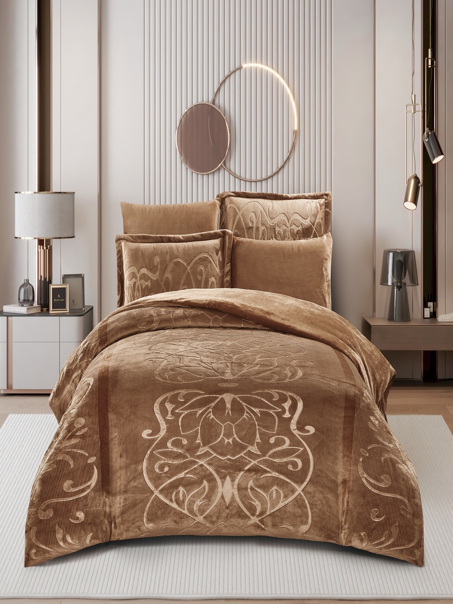 Embossed Velvet Comforter Set - King Size