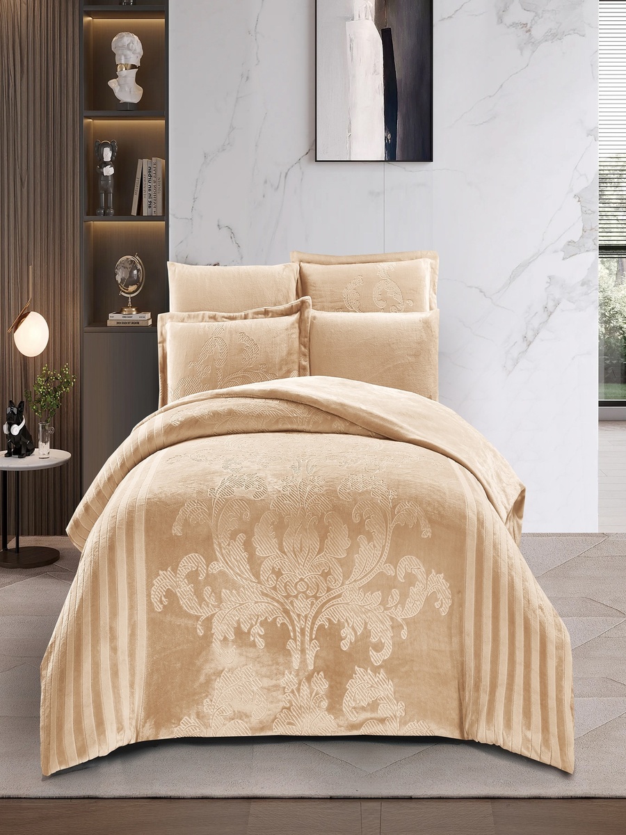 Embossed Velvet Comforter Set - King Size