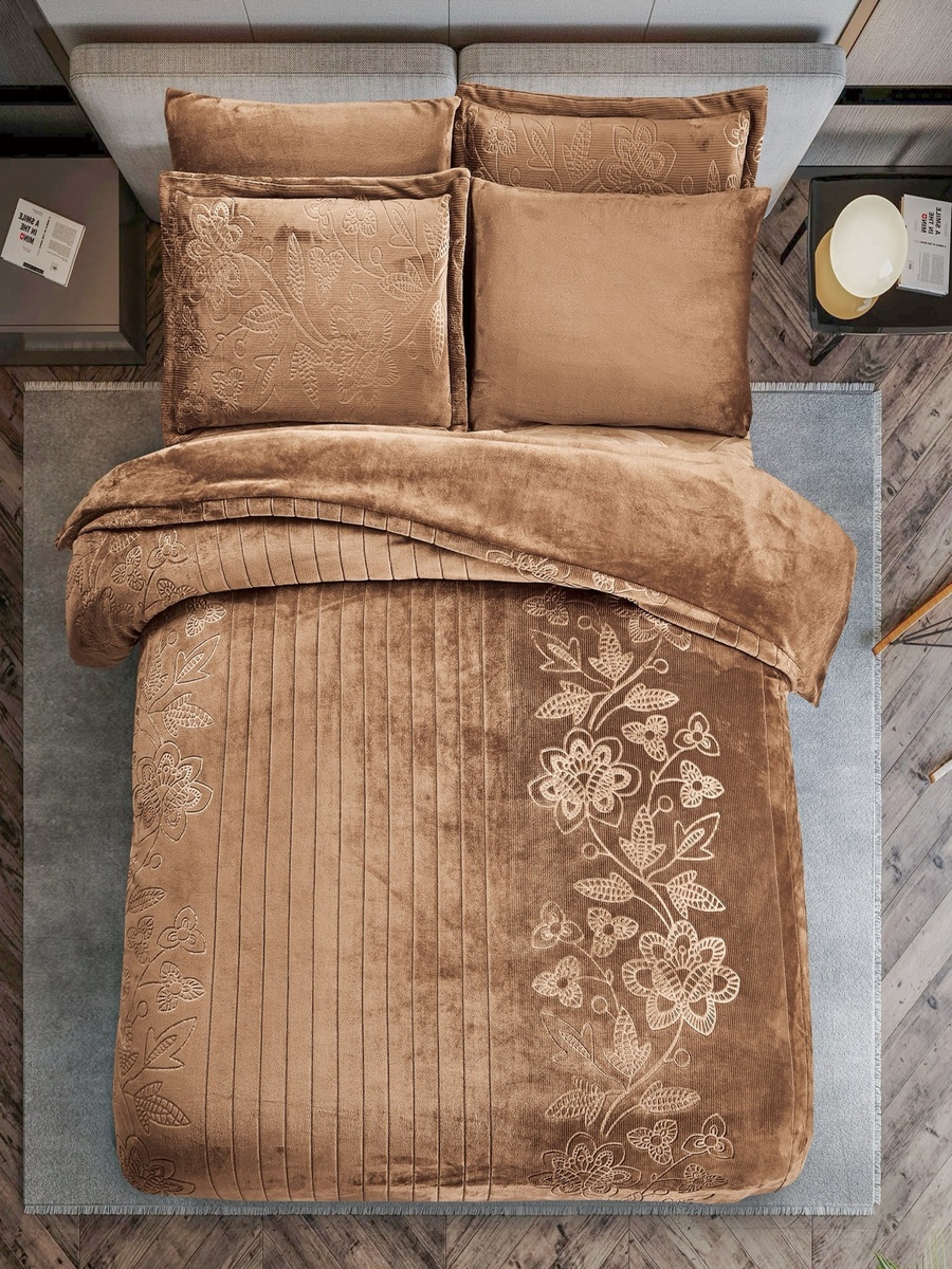 Embossed Floral Velvet Comforter Set