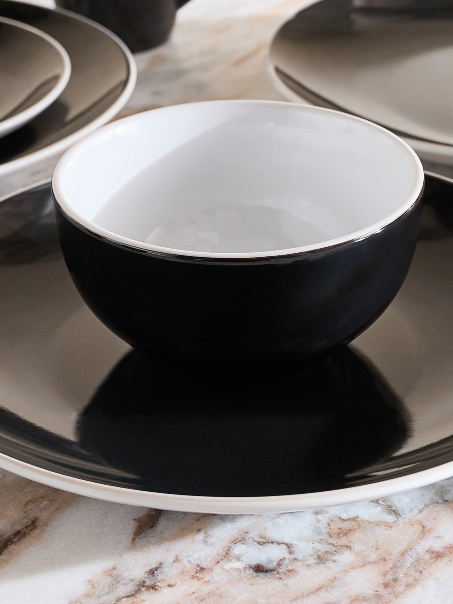 Elegenza 16-Piece Dinner Set - Serves 4