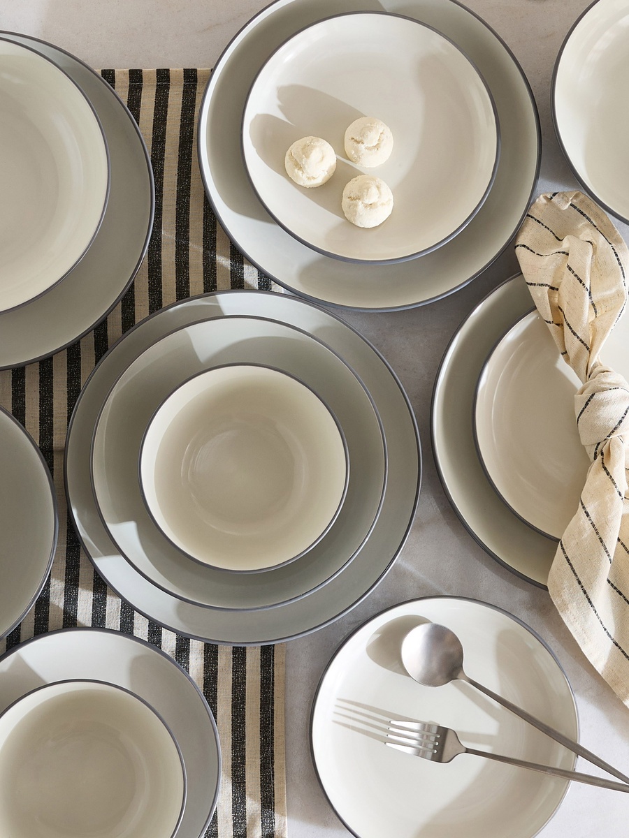 Elegenza 16-Piece Dinner Set - Serves 4