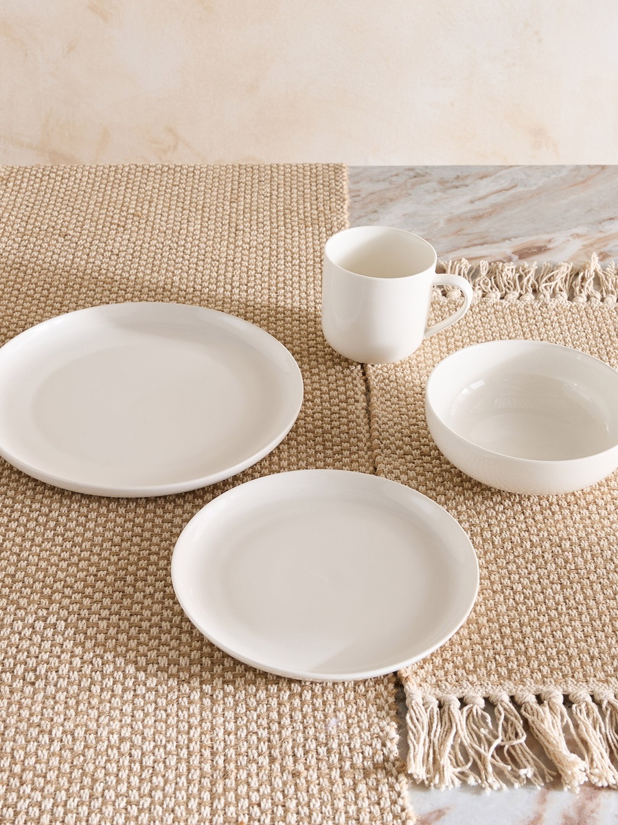 Elegenza 16-Piece Dinner Set - Serves 4