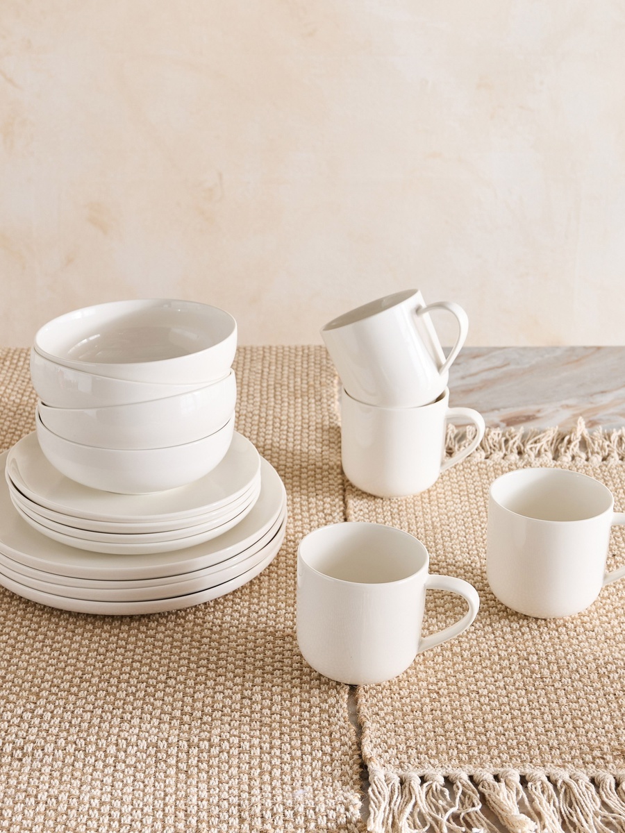 Elegenza 16-Piece Dinner Set - Serves 4