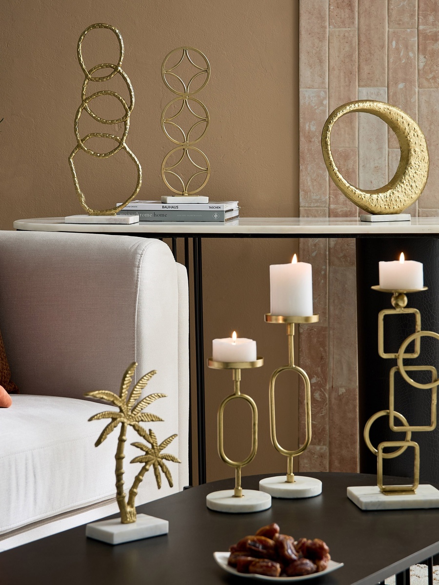 Blake Metal Pillar Candleholder with Marble Base - 16x10x34 cm