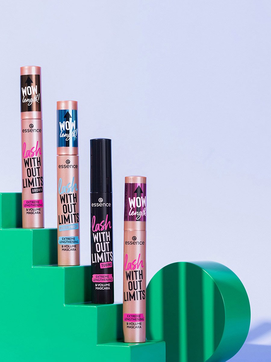Lash Without Limits Waterproof Extreme Lengthening and Volume Mascara 03