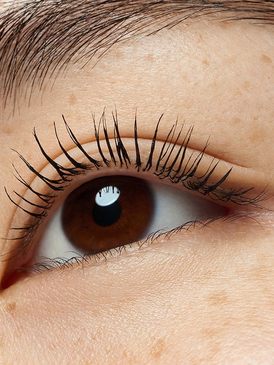 Lash Without Limits Waterproof Extreme Lengthening and Volume Mascara 03