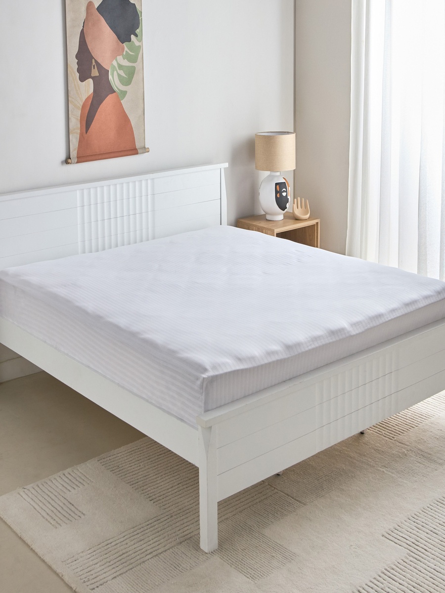 Hamilton Satin Stripe Super King Fitted Sheet - 200x200+36 cm