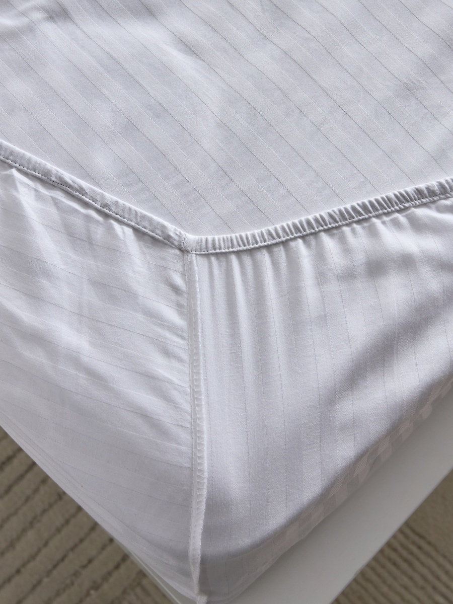 Hamilton Satin Stripe Super King Fitted Sheet - 200x200+36 cm