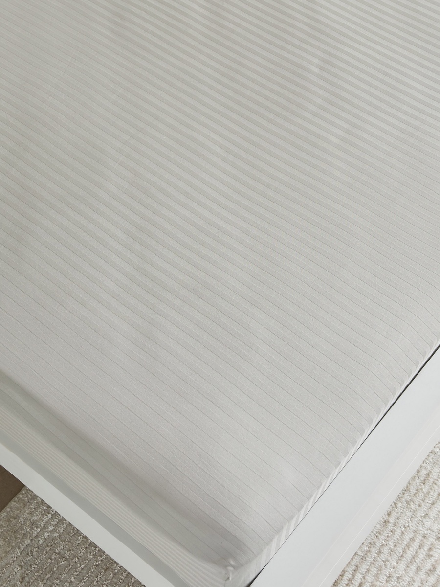 Hamilton Satin Striped Super King Fitted Sheet - 200x200+36 cm