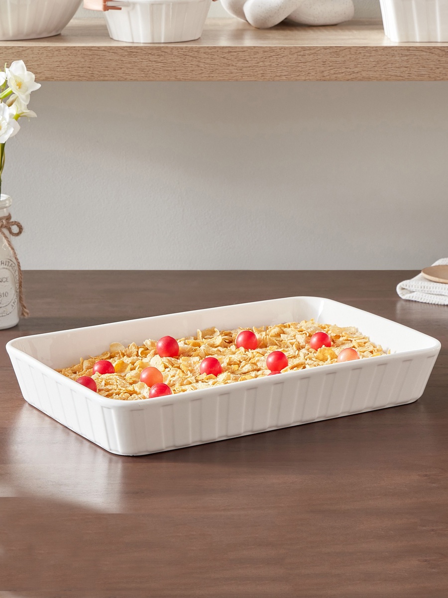 Supreme Rectangular Dish - 24 cm