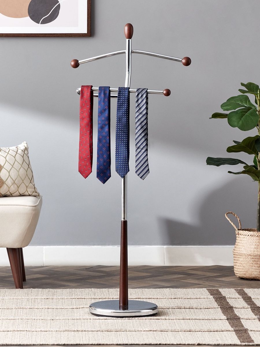 Daniel Valet Stand