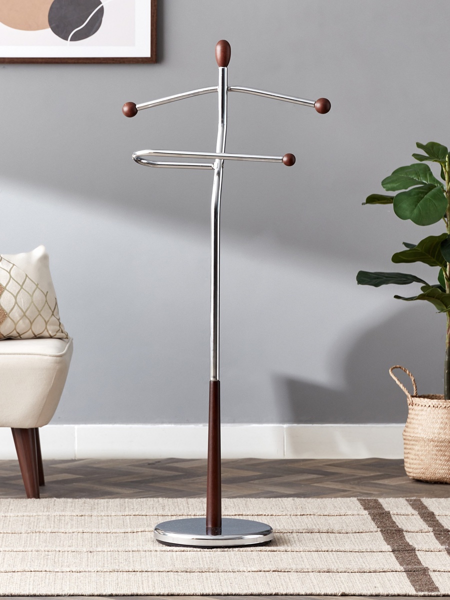 Daniel Valet Stand