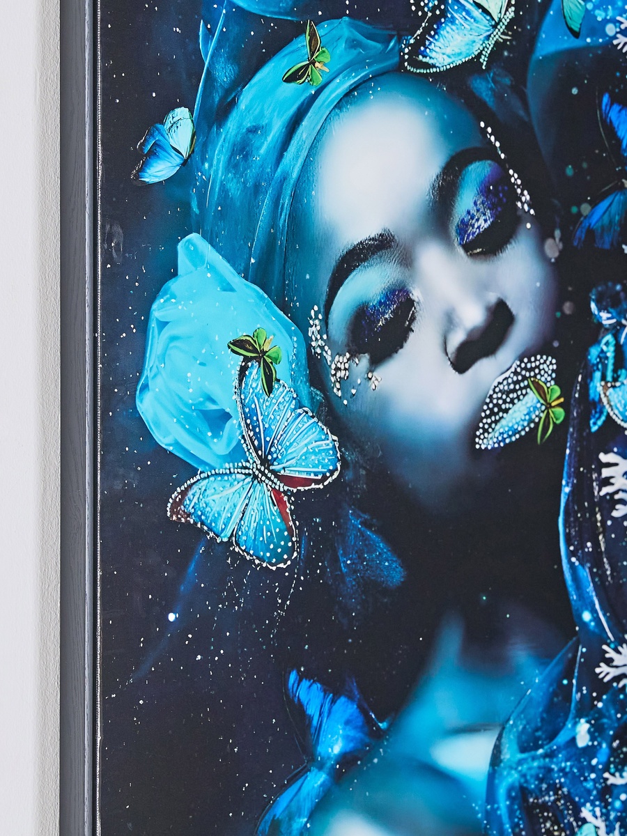 Ersel Girl Framed Picture with High Gloss Surface - 60x90x2.8 cm