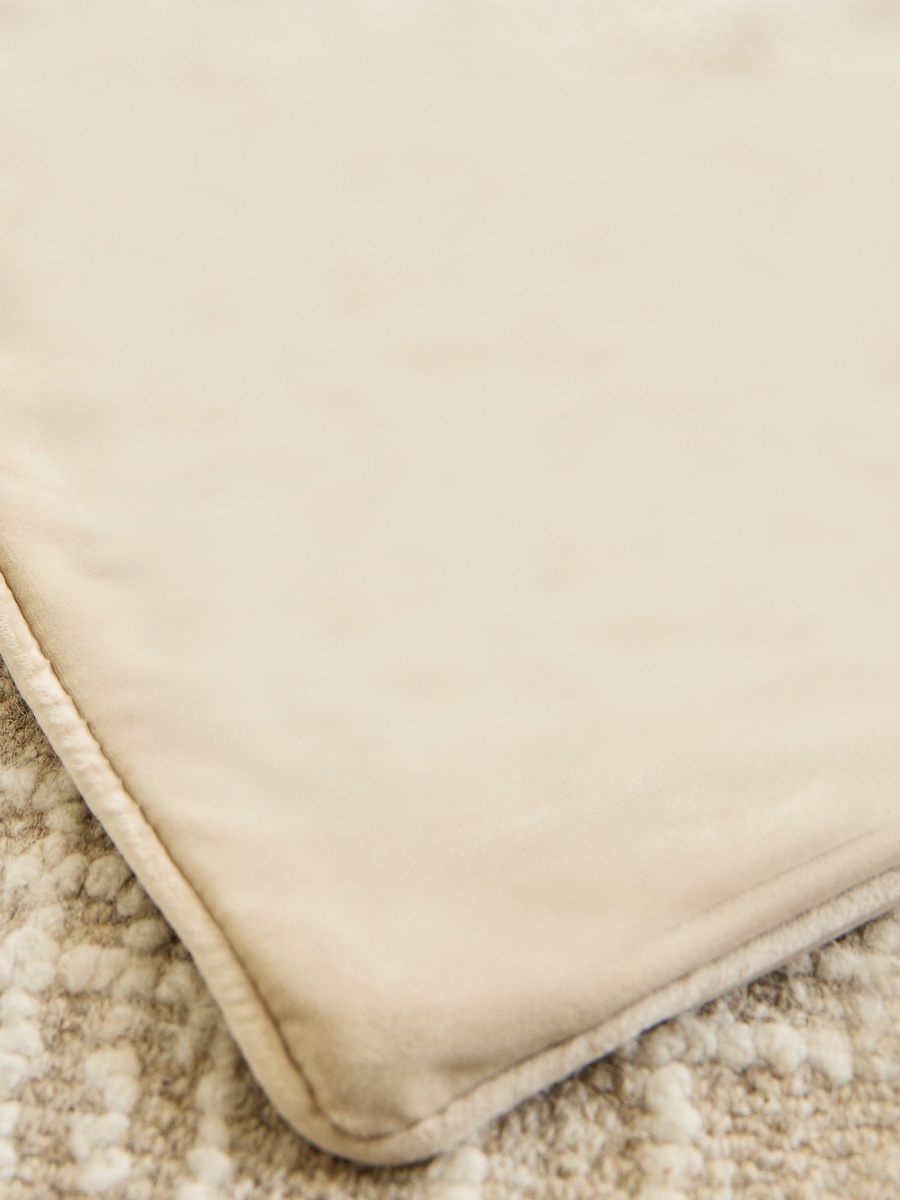 Dove Velvet Cushion Cover - 50x50 cm