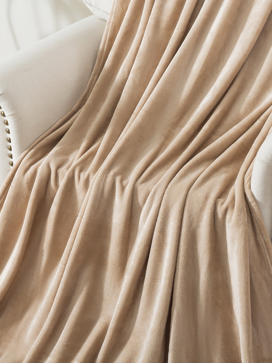 Luxury 240 GSM Soft Plush Flannel Blanket - 200x200 cm