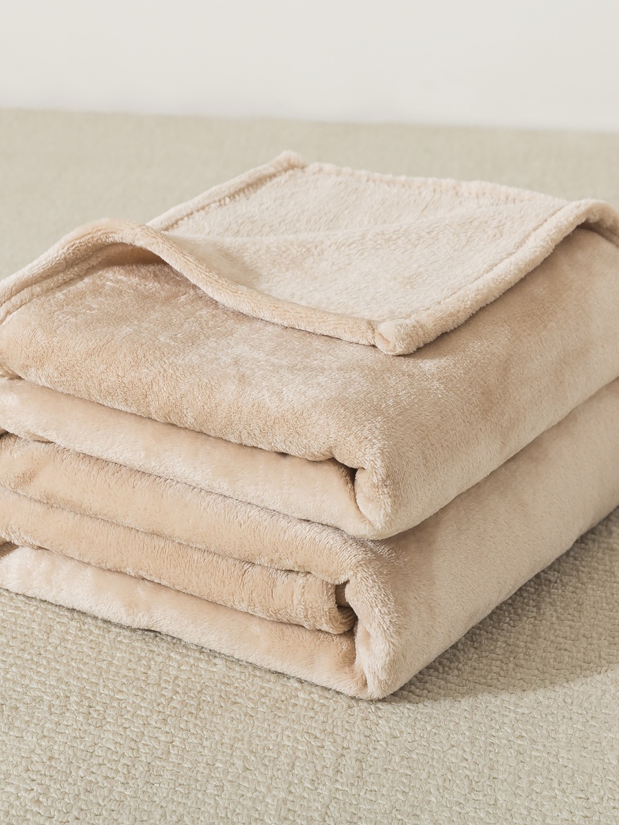 Luxury 240 GSM Soft Plush Flannel Blanket - 200x200 cm