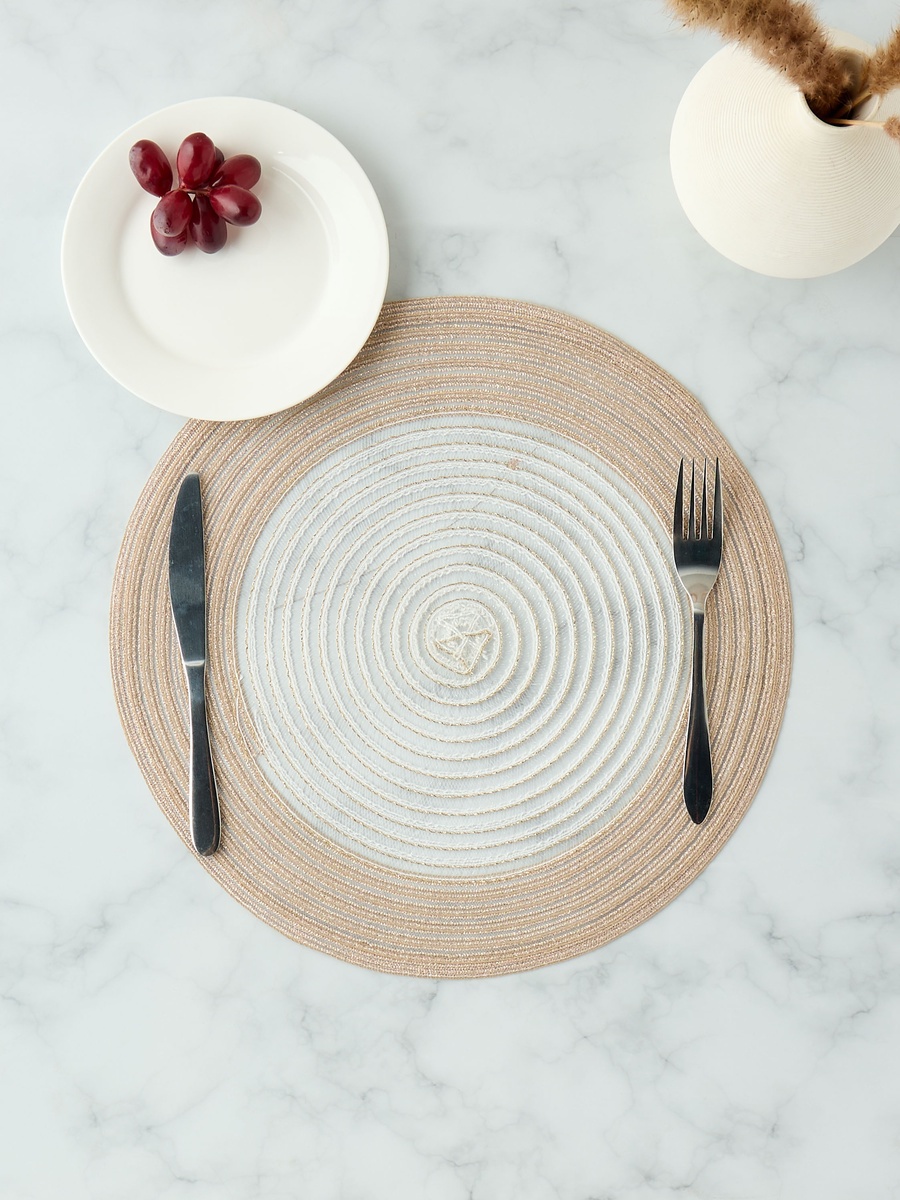 Wire Woven Textured Round Placemat - Set of 4