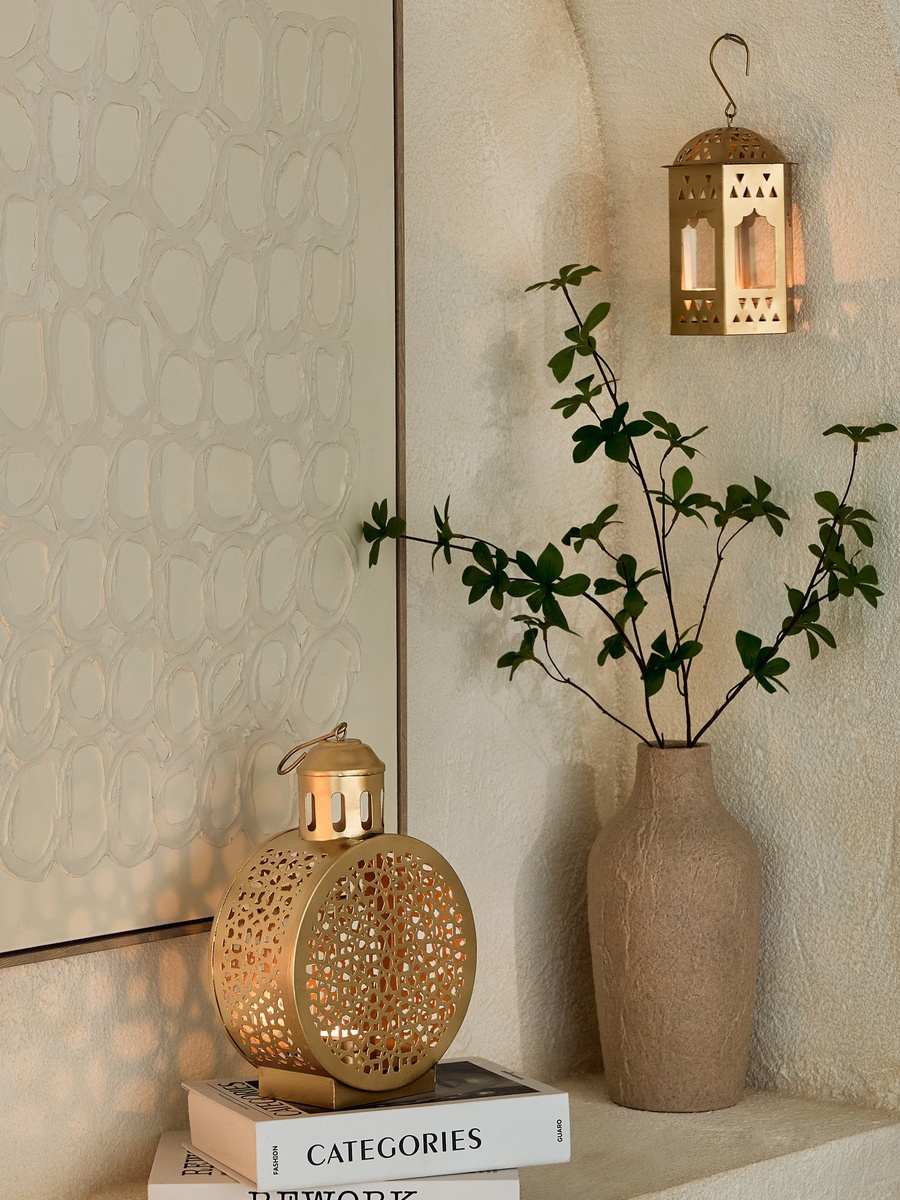 Isaba Marlina Decorative Tealight Lantern with Glass - 11x9.5x15 cm
