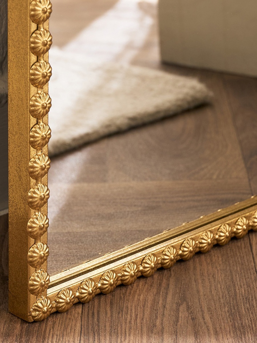 Aayra Luxe Metal Ornate Wall Mirror - 59x4x148 cm