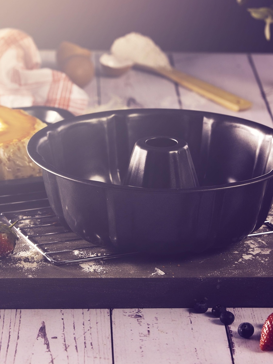 4-Piece Charlotte Bund-Form Baking Pan, 25.5x8 cm