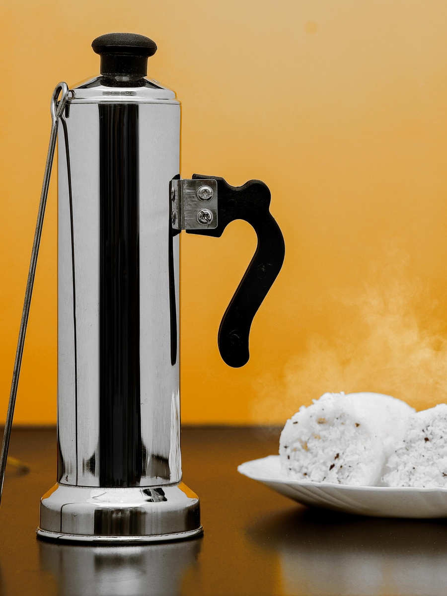 Pressure Puttu Maker Stainless Steel