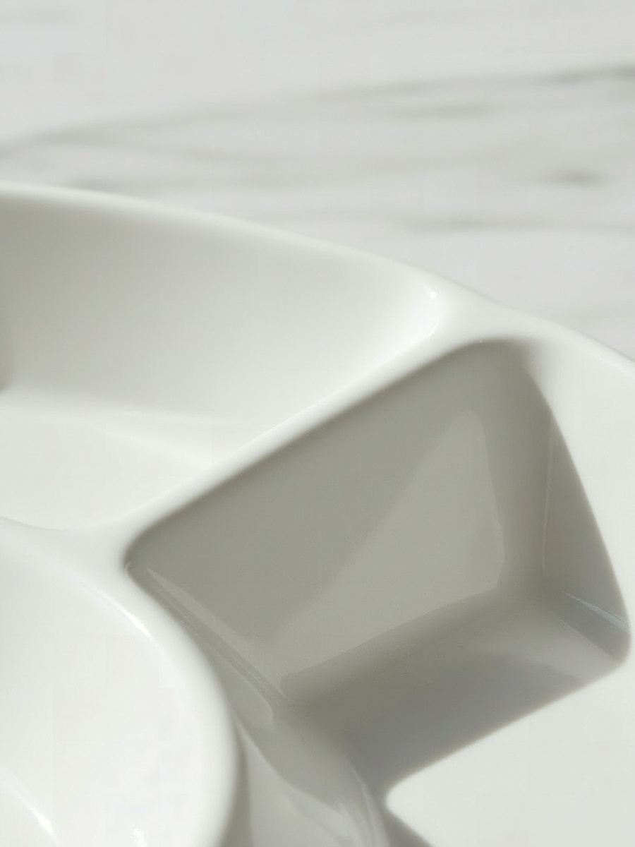 Alice 5-Partition Platter - 30 cm