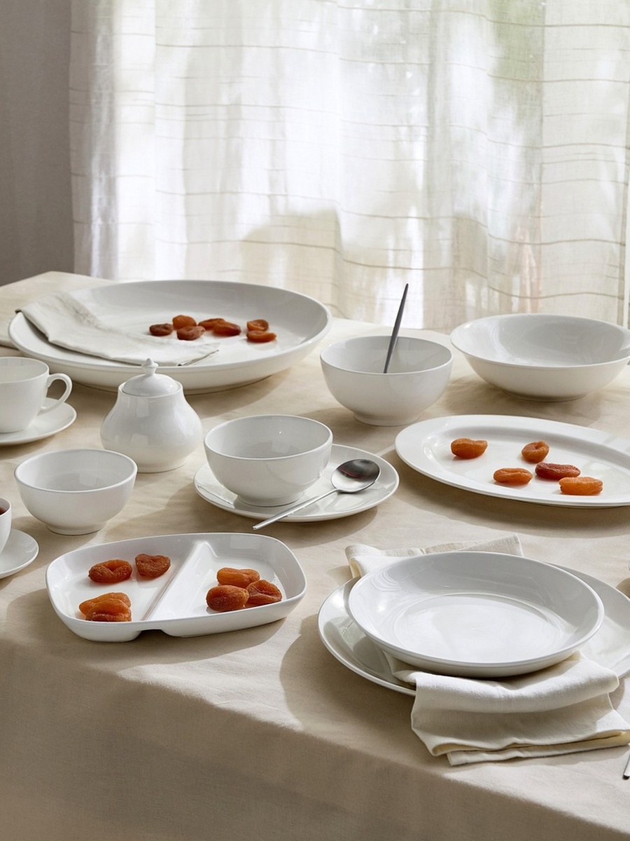 Crimsson Round Large Platter - 41 cm