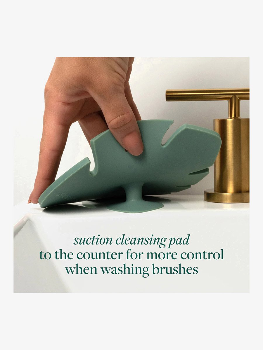 Makeup Brush Cleansing Pad