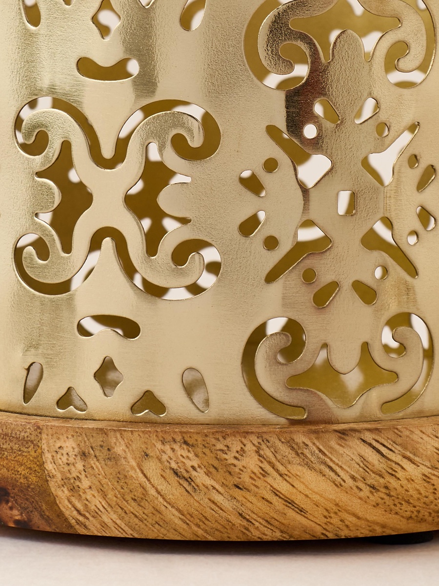 Cutwork Metal Incense Burner