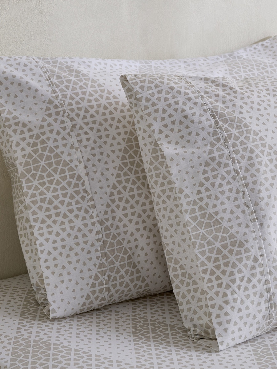 Malta Cara Printed Cotton Pillow Cover Set - 50x75 cm