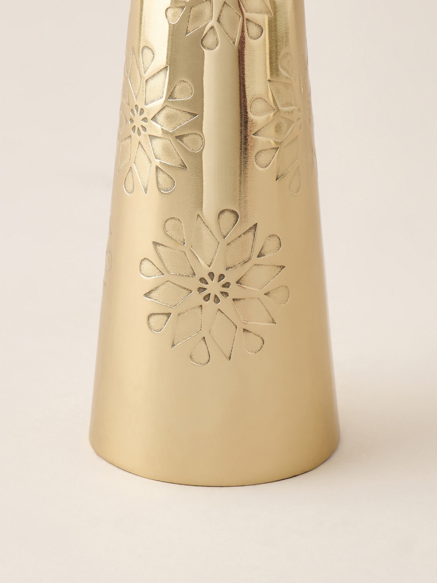 Star Textured Pillar Candleholder - 20 cm