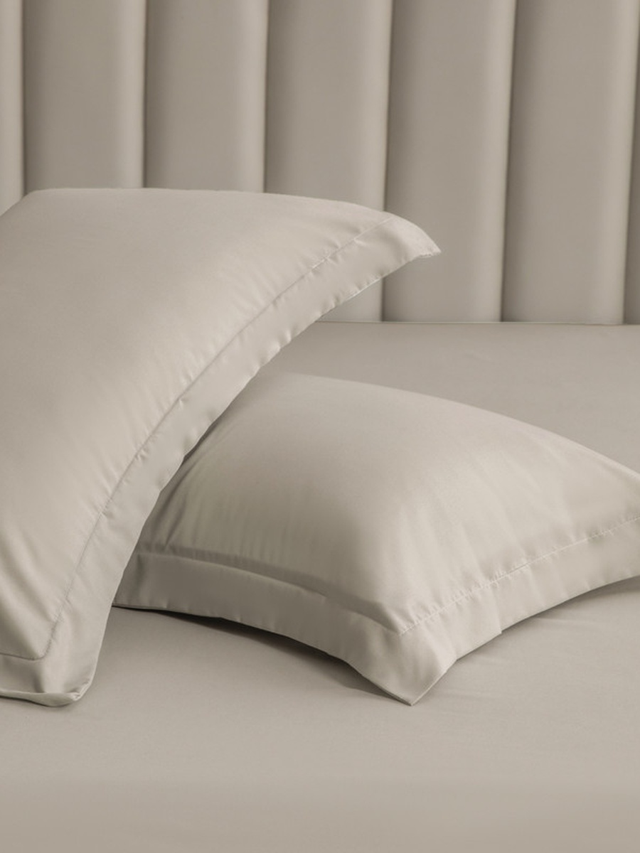 2- Piece Microfiber Pillowcase Set - 50x75 cm with Envelope Closure | Beige