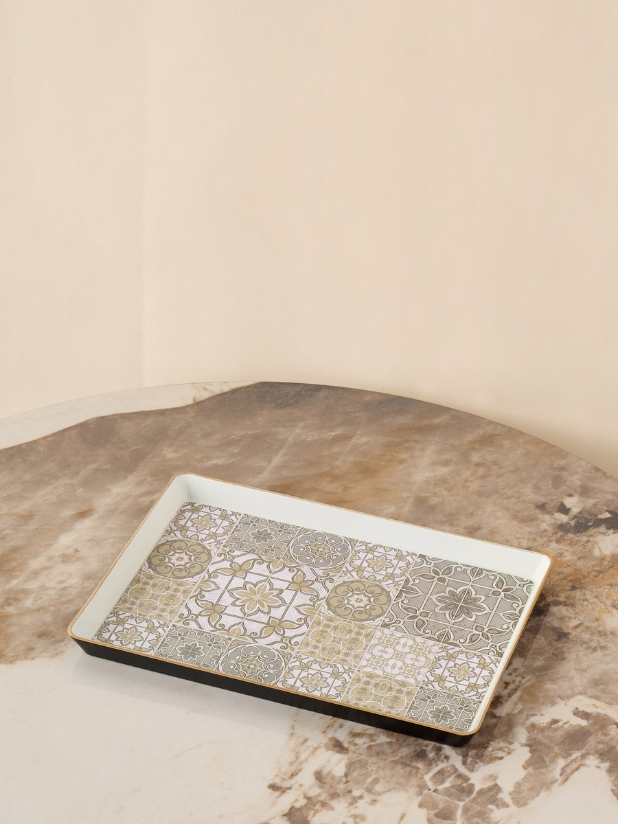 Printed Rectangular Serving Tray - 31x21 cm